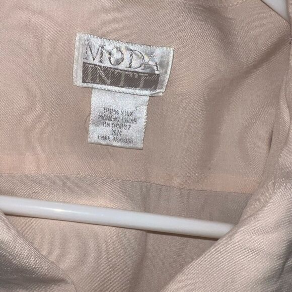 MODA INTL silk sleeveless top, pale pink, perfect under blazer! - Picture 4 of 4